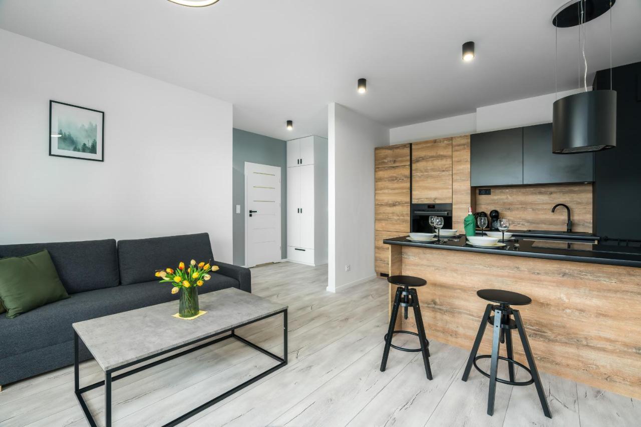 Esencja Apartments With Free Parking Garbary 104 By Noclegi Renters Poznań Eksteriør billede